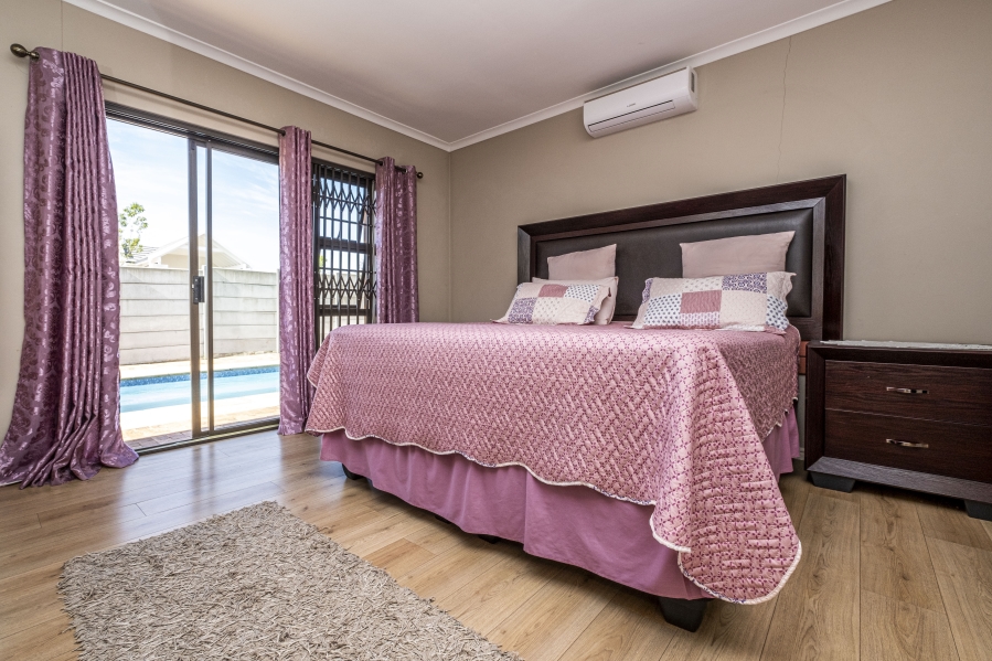 3 Bedroom Property for Sale in Jakarandas Western Cape